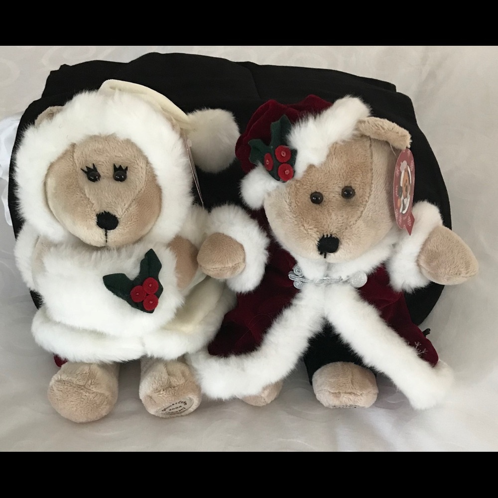 Vintage 2004  Starbucks Holiday Bear Couple